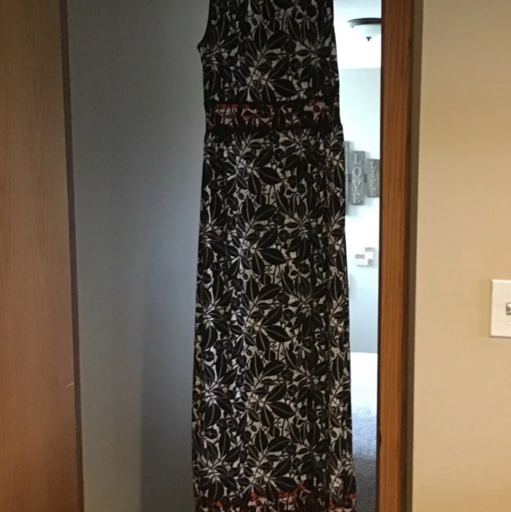 Sleeveless Dress